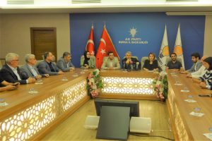 Mursi'nin &ouml;l&uuml;m&uuml;ne AK Parti Bursa'dan tepki