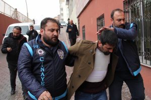 Şehit polisin eşi: Evlatlarımı babasız bıraktı, hapislerde &ccedil;&uuml;r&uuml;mesini istiyorum
