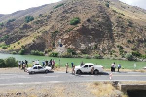 Y&uuml;zmeye girdiği nehirde kayboldu
