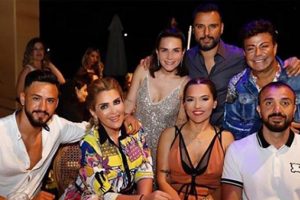 Alişan'a s&uuml;rpriz doğum g&uuml;n&uuml;