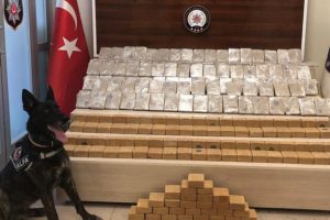 103 kilo 285 gram eroin ele ge&ccedil;irildi