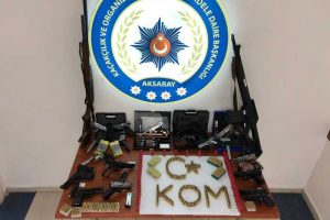 Aksaray'da silah ka&ccedil;aklığı operasyonu: 10 g&ouml;zaltı