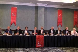 Karamollaoğlu: Yıldırım'ın &ouml;z&uuml;r dilemesini olumlu buluyorum
