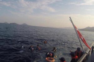 G&ouml;&ccedil;men ka&ccedil;ak&ccedil;ılığı &ccedil;etesi lideri ve sevgilisi g&ouml;zaltına alındı