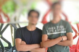 Tepki &ccedil;eken karar: Usturayla 4 genci yaraladı, serbest kaldı