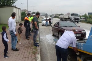 Bursa'da seyir halindeki otomobil yandı