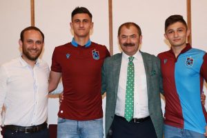 Trabzonspor, Altınordu'dan 2 genci KAP'a bildirdi