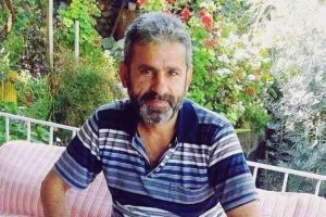 Balkonda kendini astı