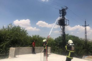 Elektrik trafosunda korkutan yangın