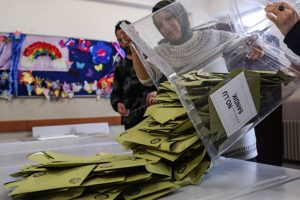 Konda araştırma İstanbul se&ccedil;imi i&ccedil;in anket sonucunu paylaştı