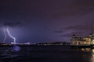 Yıldırım dehşeti! &Ouml;l&uuml;ler ve yaralılar var