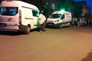 Evlerinde t&uuml;fekle vurulmuş halde bulundular