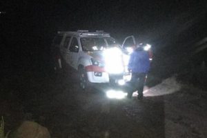 Selde mahsur kalan 4 &ccedil;oban kurtarıldı