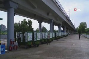 Hindistan elektrikli ara&ccedil;lara ge&ccedil;iyor