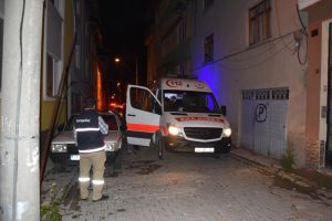 Mutfak penceresinden d&uuml;şen Batuhan yaralandı