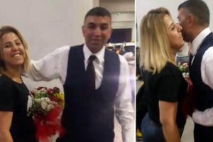 Cani koca eşini &ouml;ld&uuml;rmeden &ouml;nce &ccedil;i&ccedil;eklerle karşılamış!