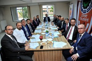 Bursa İneg&ouml;l Belediyespor'da yeni y&ouml;netim g&ouml;rev dağılımını yaptı