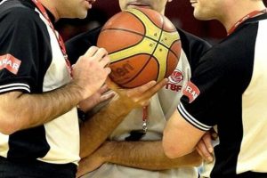 Basketbolda şampiyonluk ma&ccedil;ının hakemleri a&ccedil;ıklandı