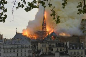 Notre Dame Katedrali yangını raporu ortaya &ccedil;ıktı