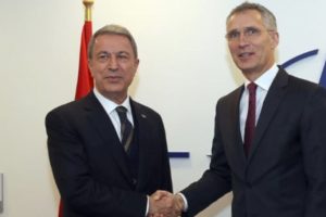 Bakan Akar NATO Genel Sekreteri ile g&ouml;r&uuml;şt&uuml;