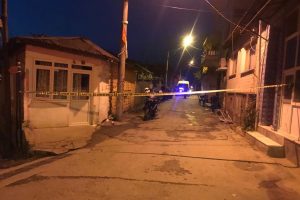Edirne'de anne ile oğlu t&uuml;fekle vurularak yaralandı