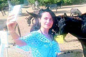 Arkadaşlarının verdiği cesaretle başladı, şimdi para basıyor