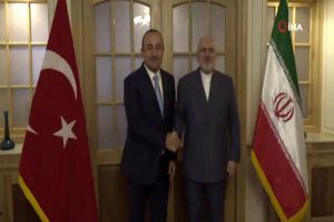 Bakan &Ccedil;avuşoğlu, Cevad Zarif'le bir araya geldi