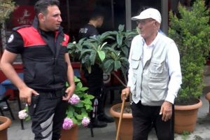 Yaşlı adama yakınlaşma tuzağı: "5'inci kata &ccedil;ık, geliyorum"