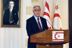 Akıncı: Cumhurbaşkanı bostan korkuluğu değildir