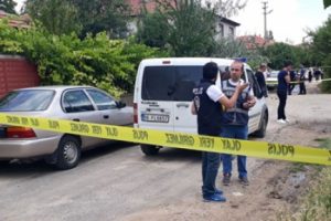 Komşu kavgası can aldı