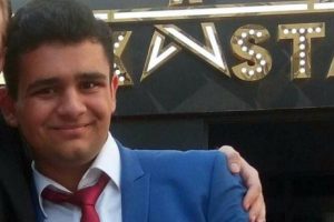 Taksinin &ccedil;arptığı bisikletin s&uuml;r&uuml;c&uuml;s&uuml; &ouml;ld&uuml;