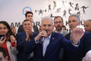 Binali Yıldırım i&ccedil;in rap şarkısı yazıldı