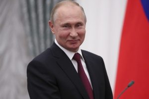 Putin G&uuml;rcistan'a u&ccedil;uşları yasakladı