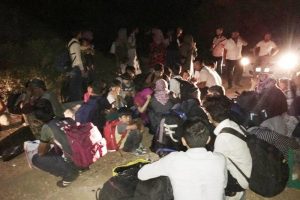 Polisten nefes kesen m&uuml;lteci operasyonu