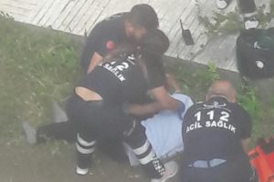 Balkondan d&uuml;şen KOAH hastası can verdi!