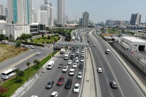 Oylarını kullanıp yollara d&uuml;şt&uuml;ler