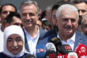 Yıldırım'dan 'sandıkları terk etmeme' &ccedil;ağrısı