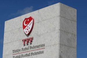 TFF Mesut Mestan'ı kutladı
