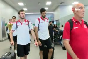Şampiyon A Milli Erkek Voleybol Takımı, yurda d&ouml;nd&uuml;