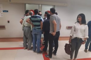 Kafasına tuğla d&uuml;şen 11 yaşındaki &ccedil;ocuk ağır yaralandı