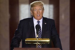 Trump, İran konusunda 'ş&uuml;phecileri' dinlemiş