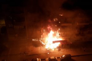 Niğde'de korkutan yangın; 1 iş yeri ile 4 daire zarar g&ouml;rd&uuml;