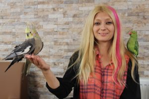 Sokakta papağanla &uuml;cretli hatıra fotoğrafına para cezası