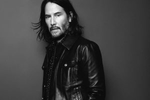 Hayranları Keanu Reeves i&ccedil;in imza topluyor