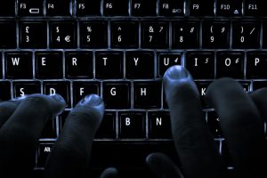 Hackerlar, kullanıcıların arama kayıtlarını &ccedil;aldı!