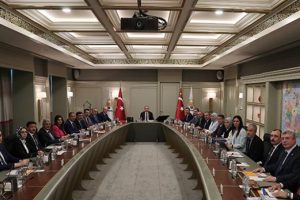 AK Parti MYK toplantısı sona erdi