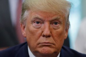 Trump dolar i&ccedil;in Fed`i su&ccedil;luyor