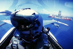 T&uuml;rk F-16'ları 'Yavuz'u selamladı