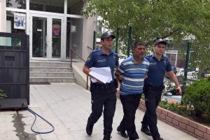 15 yaşındaki kız &ccedil;ocuğuna cinsel istismar!