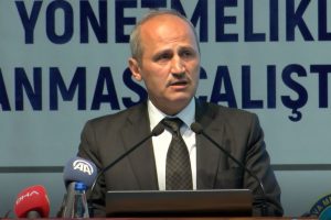 Bakan Turhan: Yeni projelerimizde deprem g&uuml;venliğini maksimum d&uuml;zeye taşıyoruz